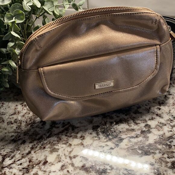 Versace makeup/ perfume baggie. Rose gold - Picture 7 of 7